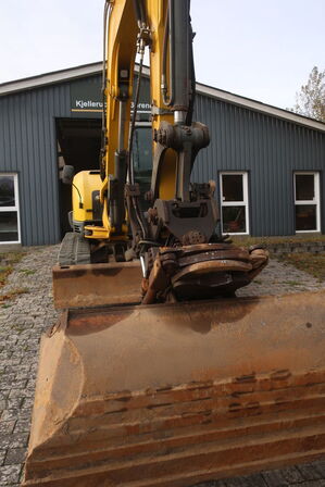 9T Gravemaskine WACKER NEUSON ET90 årg. 2021 m. ENGCON tiltarm