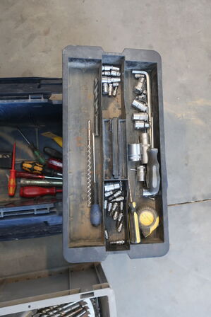 3 ks. div. værktøj m.v. (se billeder)