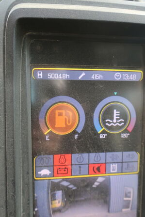 9T Gravemaskine WACKER NEUSON ET90 årg. 2021 m. ENGCON tiltarm