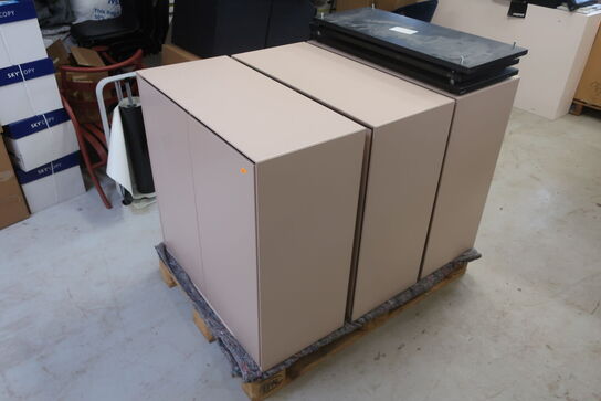 3 stk. skabe PAUSTIAN 