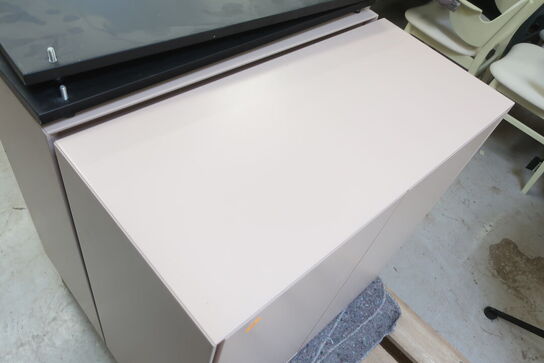 2 stk. skabe PAUSTIAN 