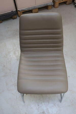 Spinal stol PAUSTIAN 