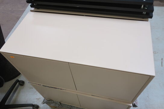 6 stk. skabe PAUSTIAN 