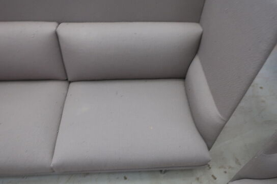 Outline highback sofa MUUTO