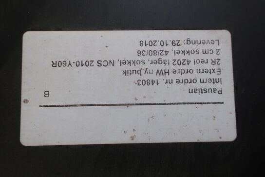 2 stk. skabe PAUSTIAN 