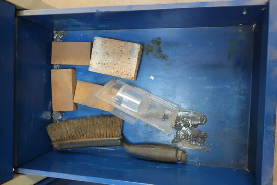 Værkstedsvogn med indhold