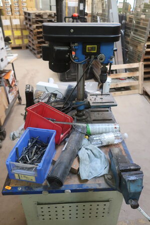 Værkstedsvogn med indhold