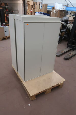 2 stk. skabe PAUSTIAN 