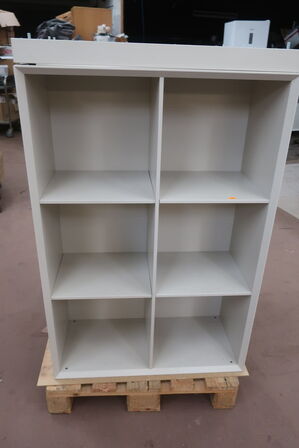 2 stk. skabe PAUSTIAN 