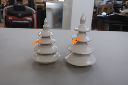 2 stk. juletræer KER 