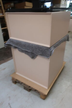 2 stk. skabe PAUSTIAN 