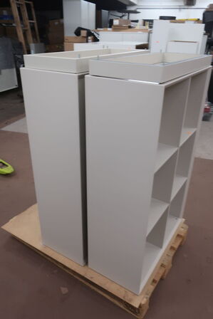 2 stk. skabe PAUSTIAN 