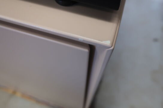 3 stk. skabe PAUSTIAN 