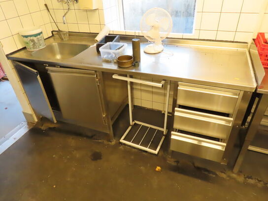 Rustfri stålbord med vask