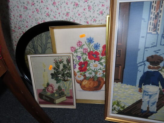 5 stk. Broderier i rammer