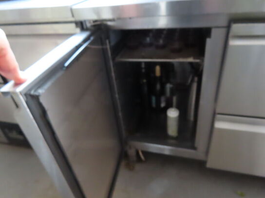 Kølebord i rustfrit stål GGMGASTRO