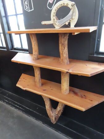 Reolsystem/træplanker (selvbyg)