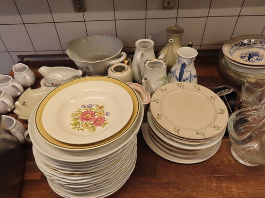 Blandet lot på bordet