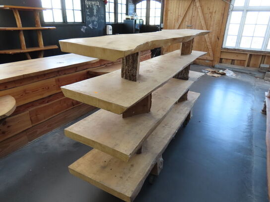 Reol/træplanker på hjul