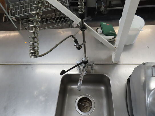 Rustfri stålbord med vask (kun forreste del, med vasken)