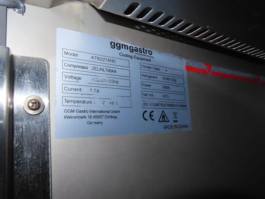 Kølebord i rustfrit stål GGMGASTRO