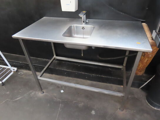 Rustfri stålbord med vask (bemærk ben)