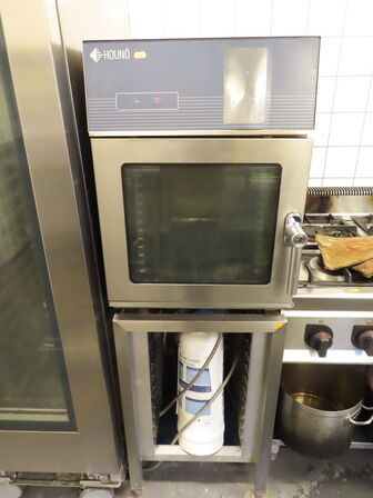 Ovn med damp og stativ