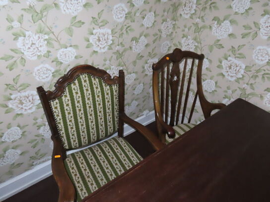 Rokoko bord med 4 stk. stole