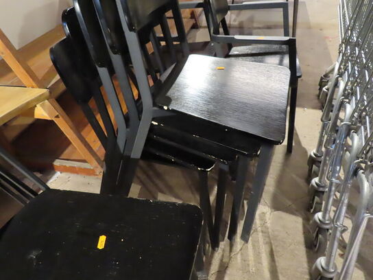 11 stk. stole hvoraf 2 har armlæn