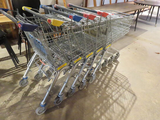 13 stk. Indkøbsvogne