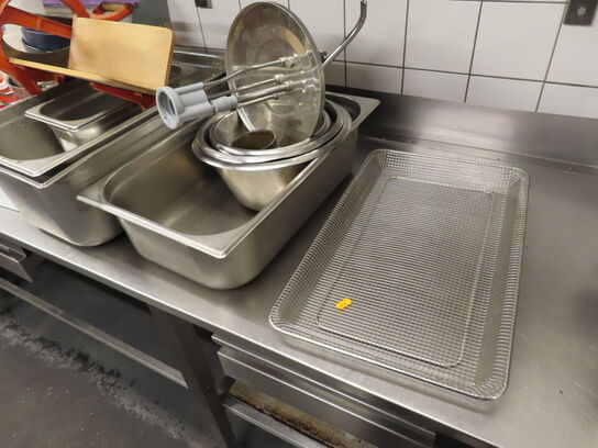 Blandet lot på bordet