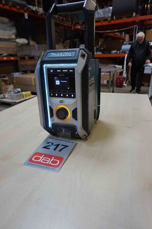 Makita radio Bluetoth/DAB+ med batteri  