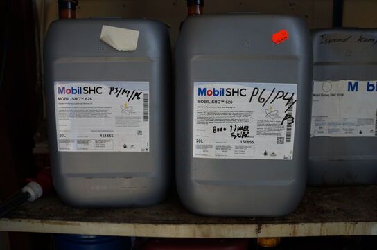 Stort parti spildolie, skærerolie, m.v.