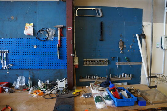 Filebænk med indhold