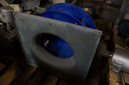 Stort parti reservedele, el-artikler, m.v.