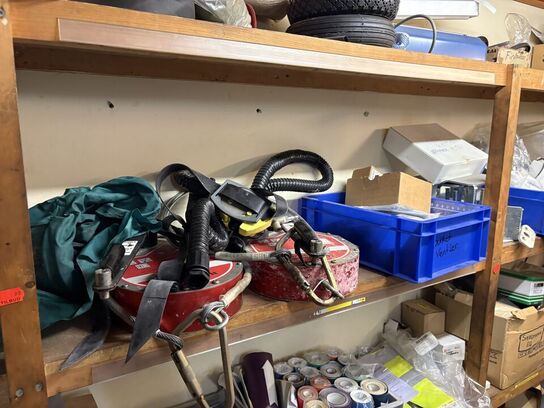 Stort parti el-artikler, ventiler, m.v.