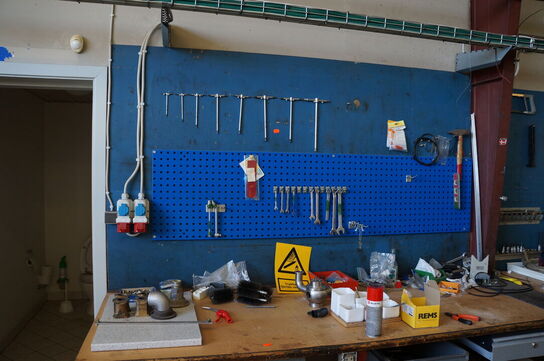 Filebænk med indhold