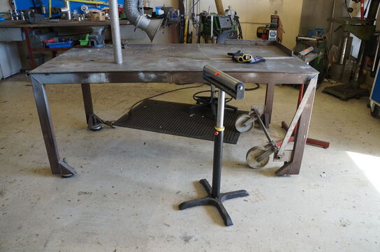 Svejsebord inkl. 2 stk. dovendrenge