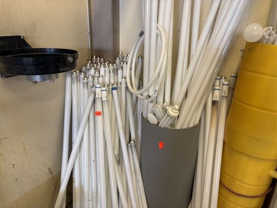 Stort parti lysstofrør PHILLIPS