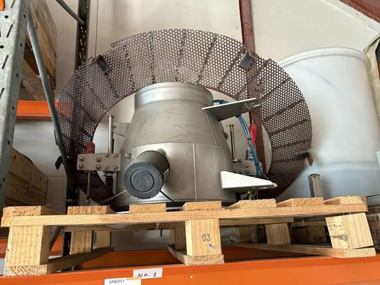 Indhold på pallereol af diverse el-artikler