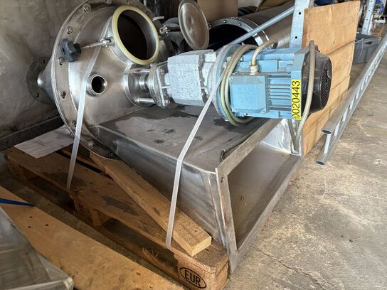 Indhold på pallereol af diverse el-artikler