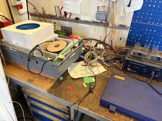 Filebænk med indhold