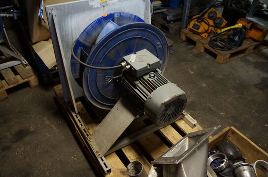 Stort parti reservedele, el-artikler, m.v.