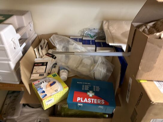 Stort parti el-artikler, ventiler, m.v.