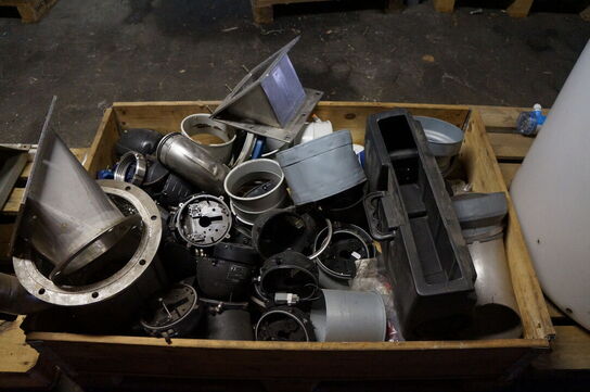 Stort parti reservedele, el-artikler, m.v.