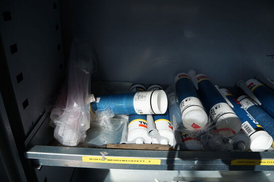 Værkstedsskab med indhold WÜRTH