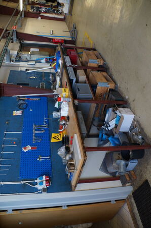 Filebænk med indhold