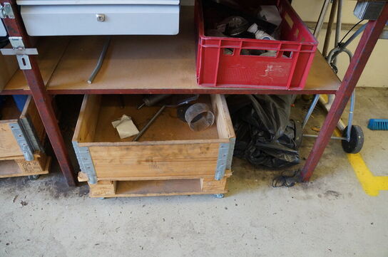 Filebænk med indhold