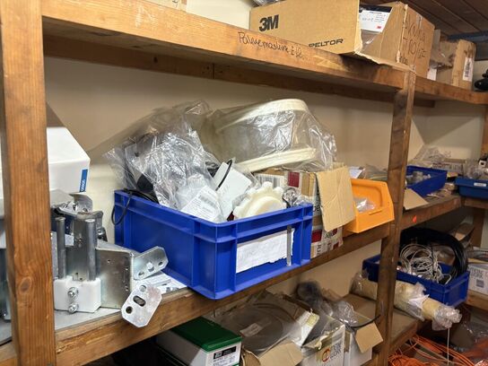 Stort parti el-artikler, ventiler, m.v.