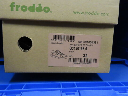 Sko FRODDO - str. 32